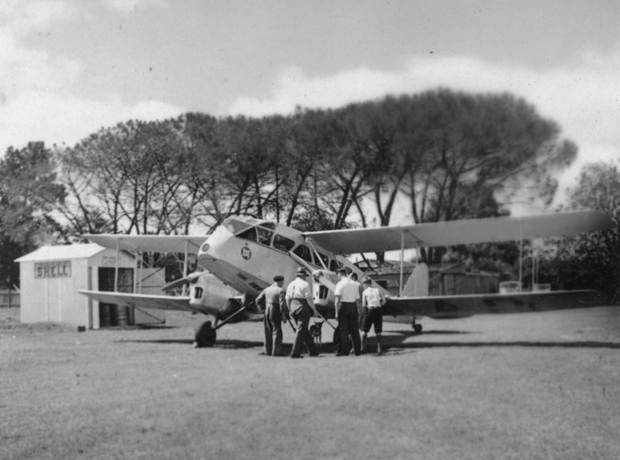 Hillson Praga at Camden Airfield
